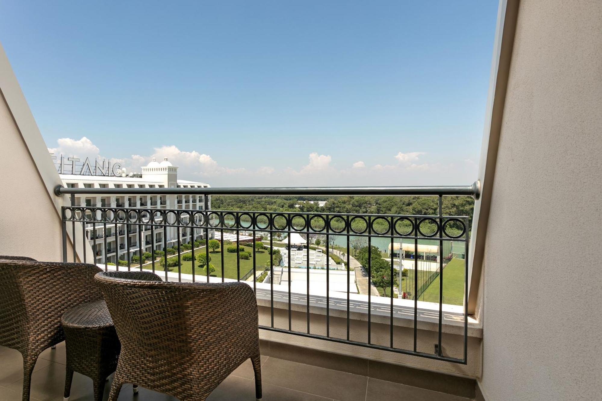 Titanic Deluxe Golf Belek Hotell Eksteriør bilde