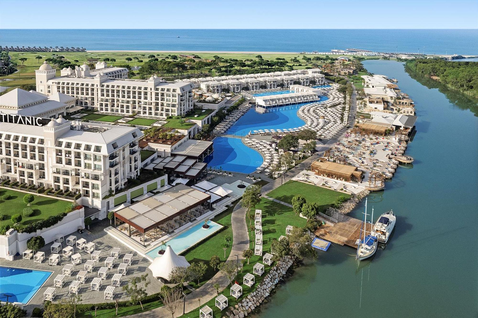 Titanic Deluxe Golf Belek Hotell Eksteriør bilde